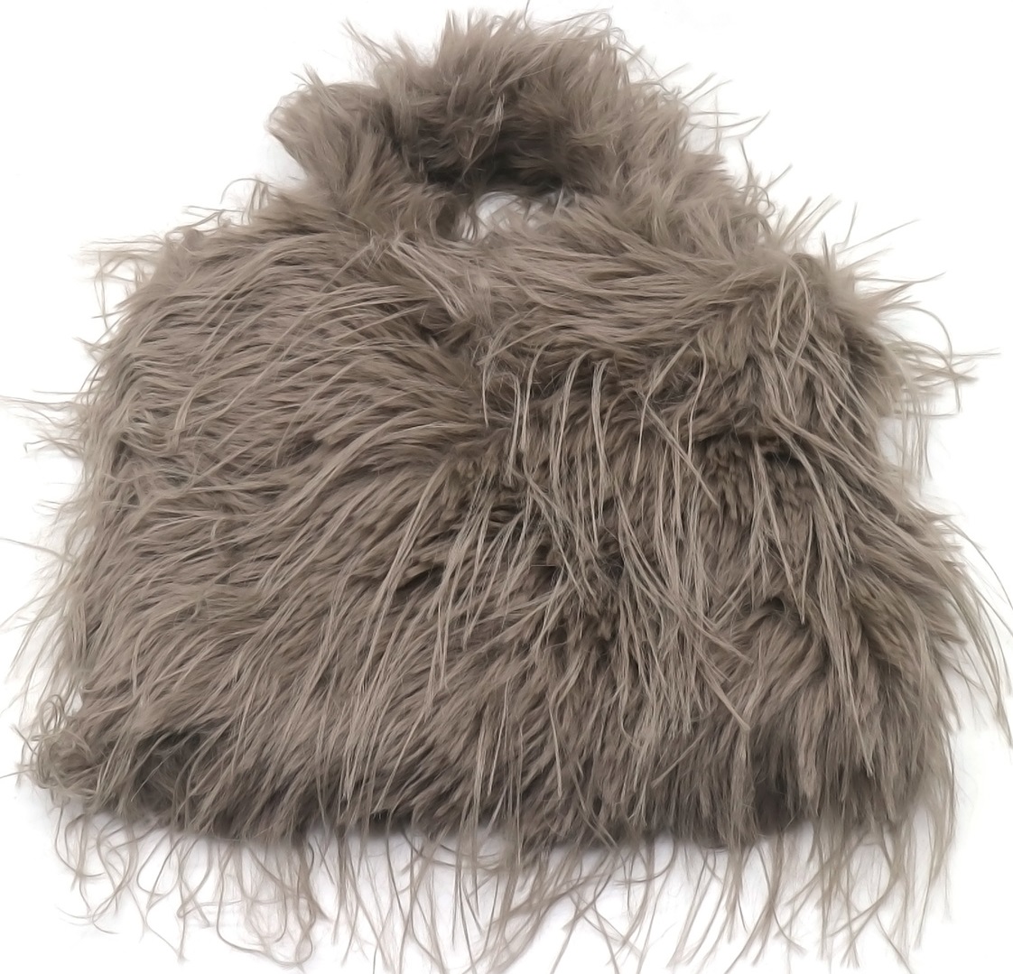 R-L7.2  BAG727-003-6 Fluffy Bag 30x24cm